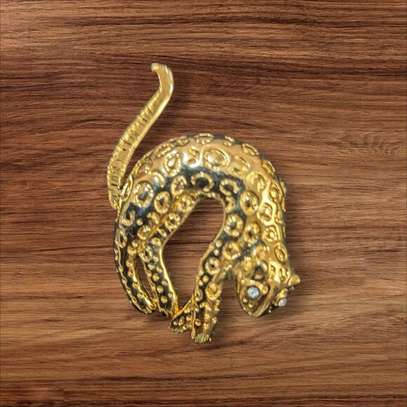 Gold-Tone Leopard Brooch With Rhinestone Eyes   Articulated Tail - Picture 3 of 6